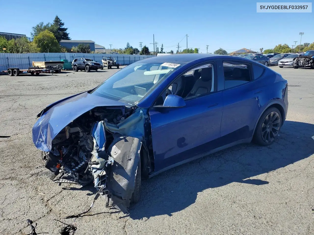 2020 Tesla Model Y VIN: 5YJYGDEE8LF033957 Lot: 61180396