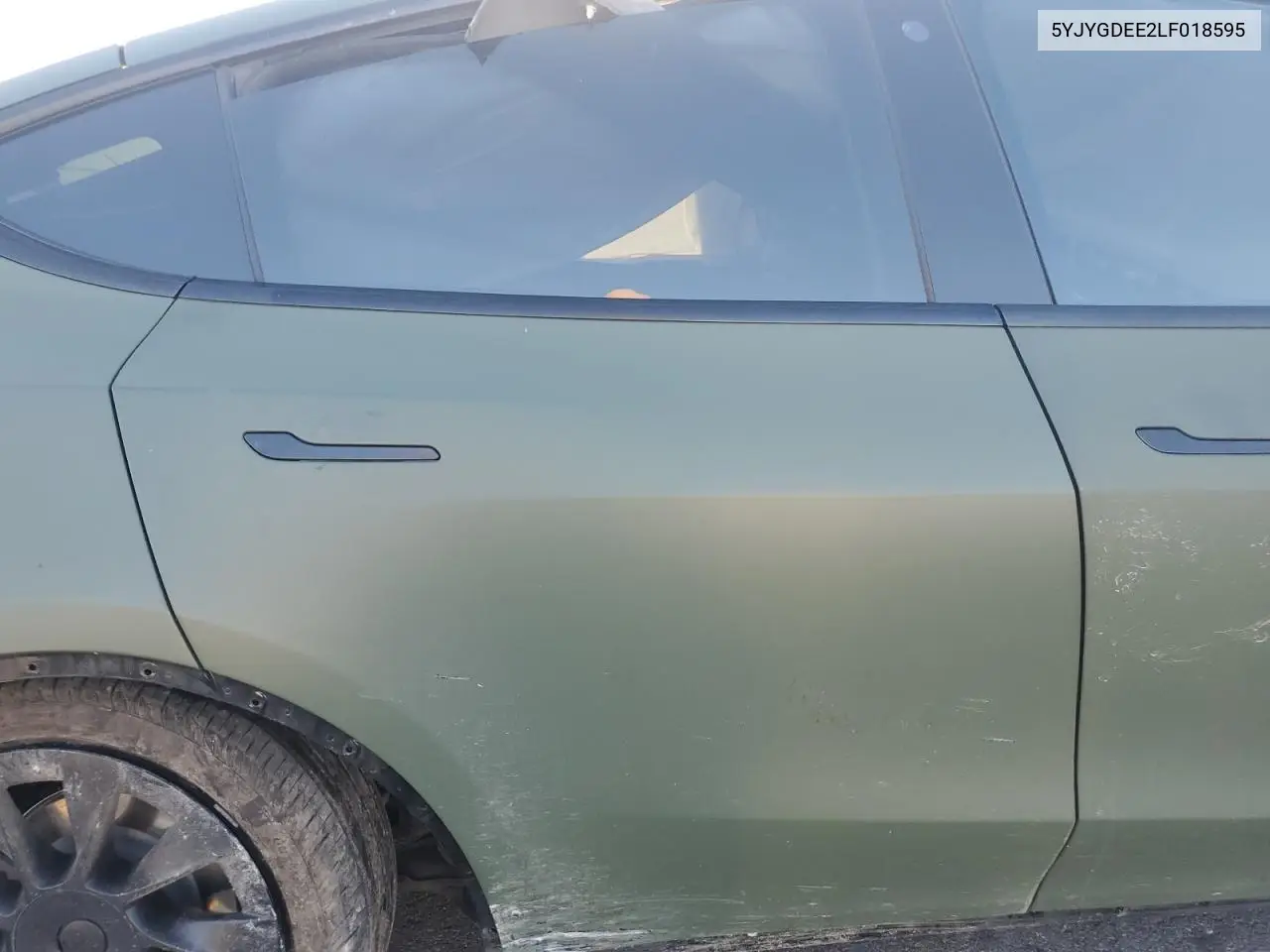 5YJYGDEE2LF018595 2020 Tesla Model Y