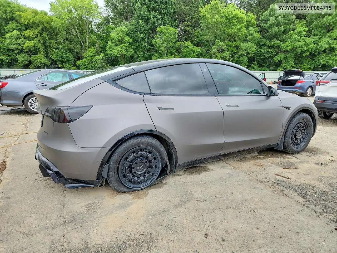 2021 Tesla Model Y VIN: 5YJYGDEE6MF084715 Lot: 57008856