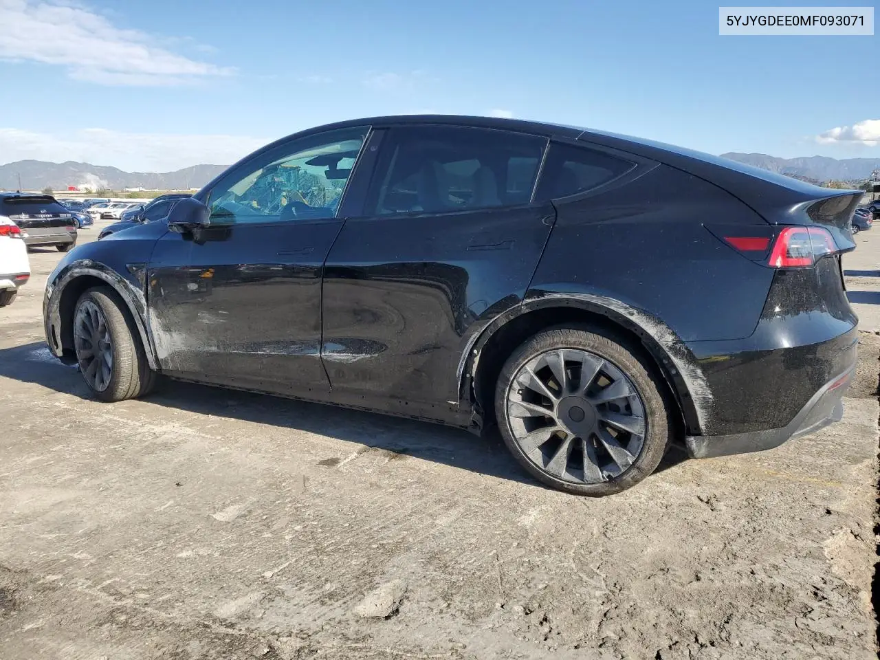 5YJYGDEE0MF093071 2021 Tesla Model Y
