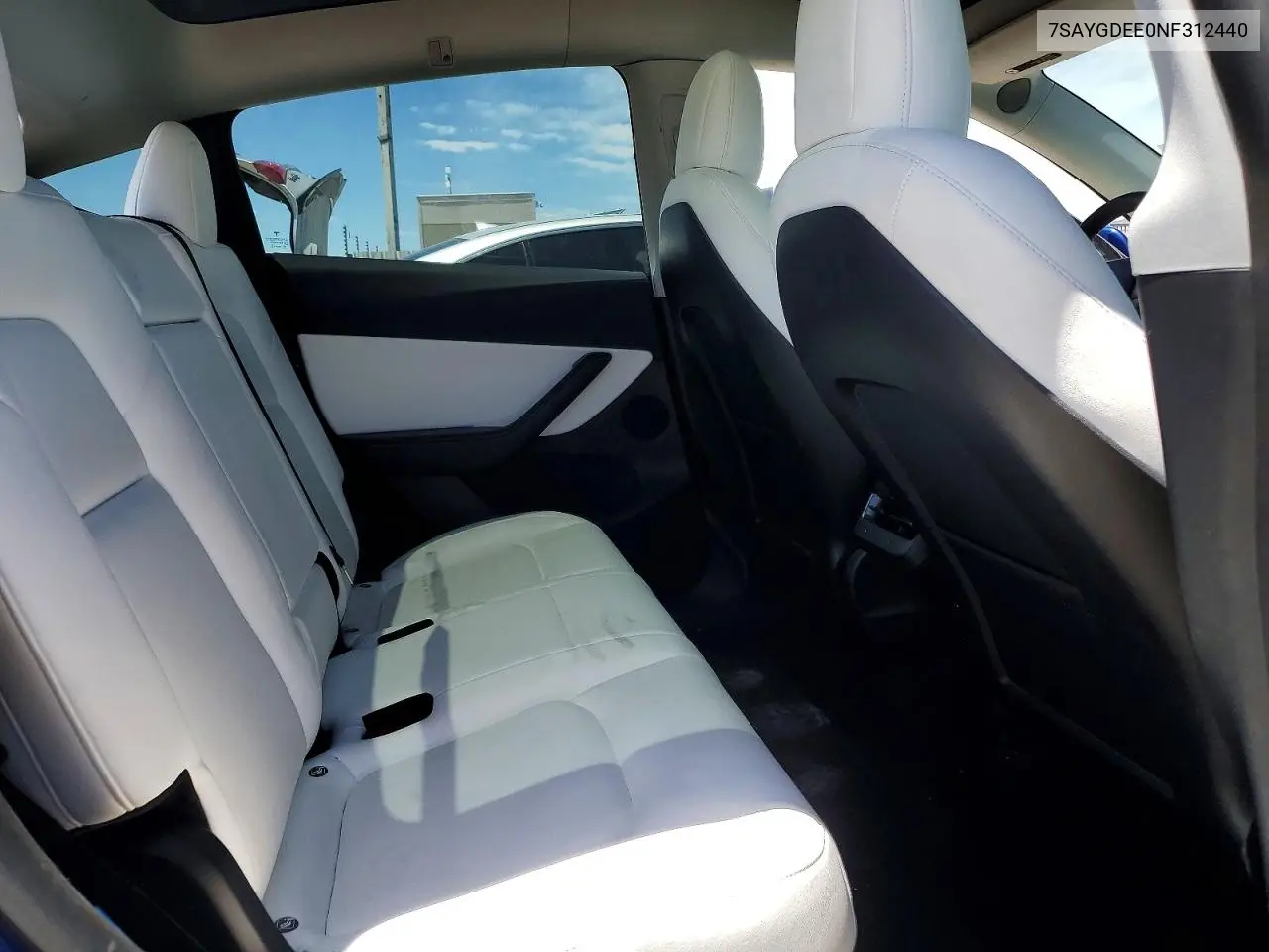 2022 Tesla Model Y VIN: 7SAYGDEE0NF312440 Lot: 56671236