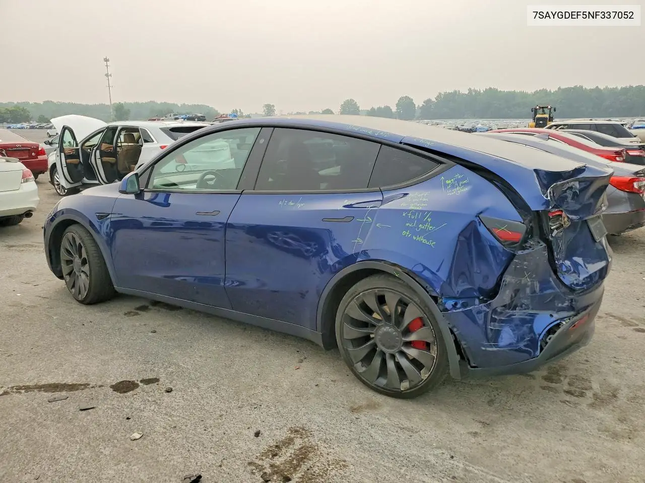 2022 Tesla Model Y VIN: 7SAYGDEF5NF337052 Lot: 61412966