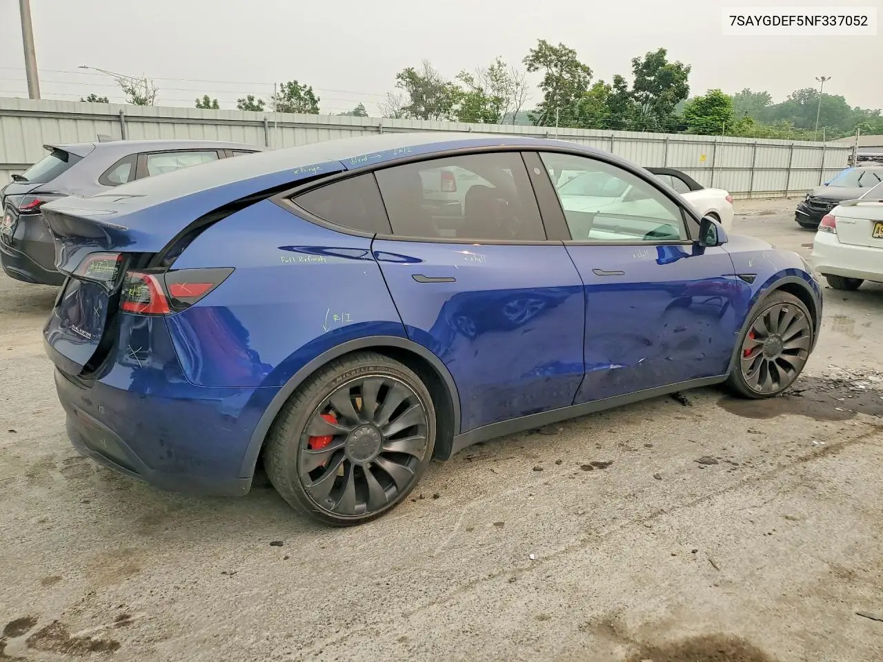 2022 Tesla Model Y VIN: 7SAYGDEF5NF337052 Lot: 61412966