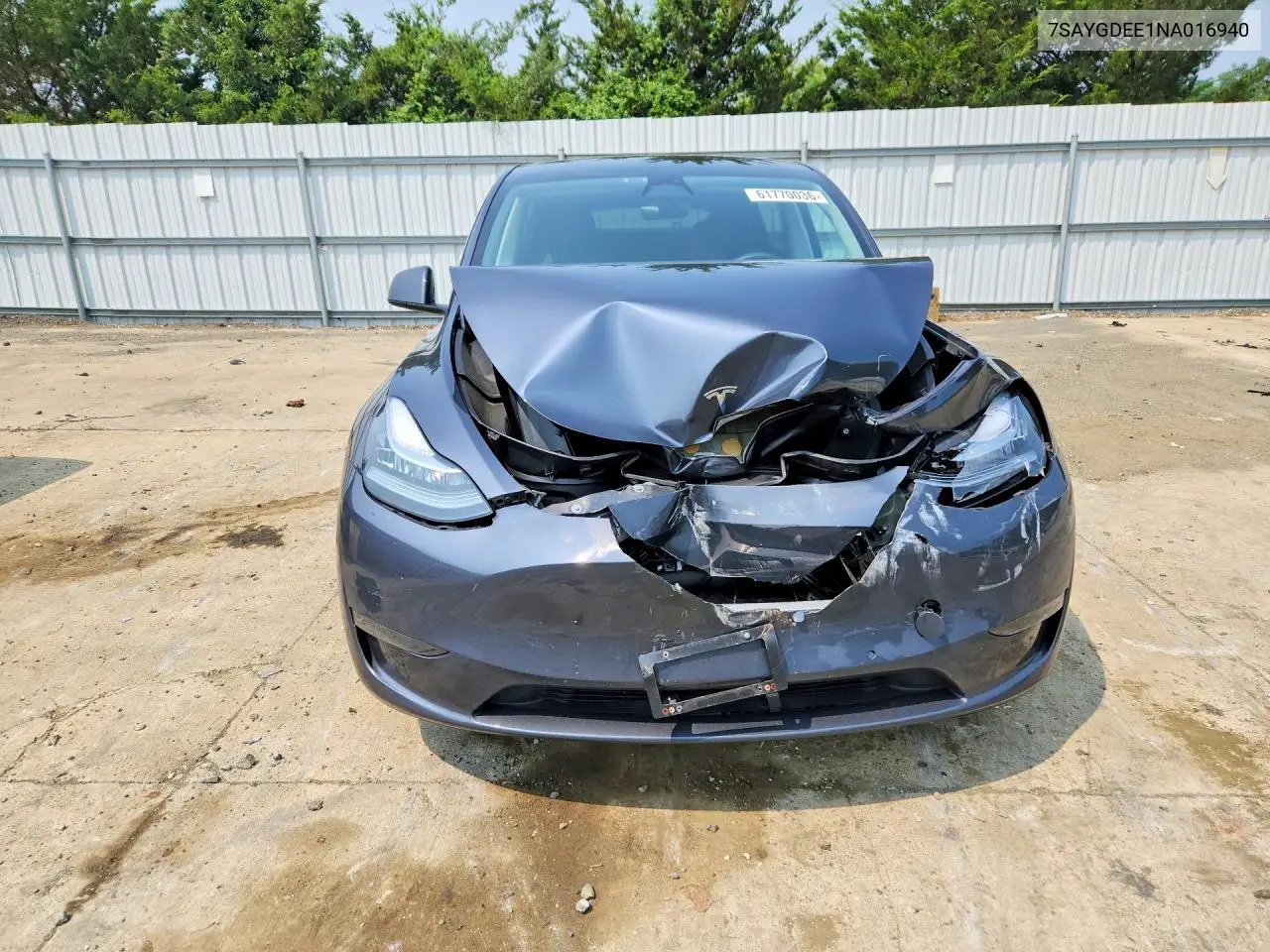 2022 Tesla Model Y VIN: 7SAYGDEE1NA016940 Lot: 61770036
