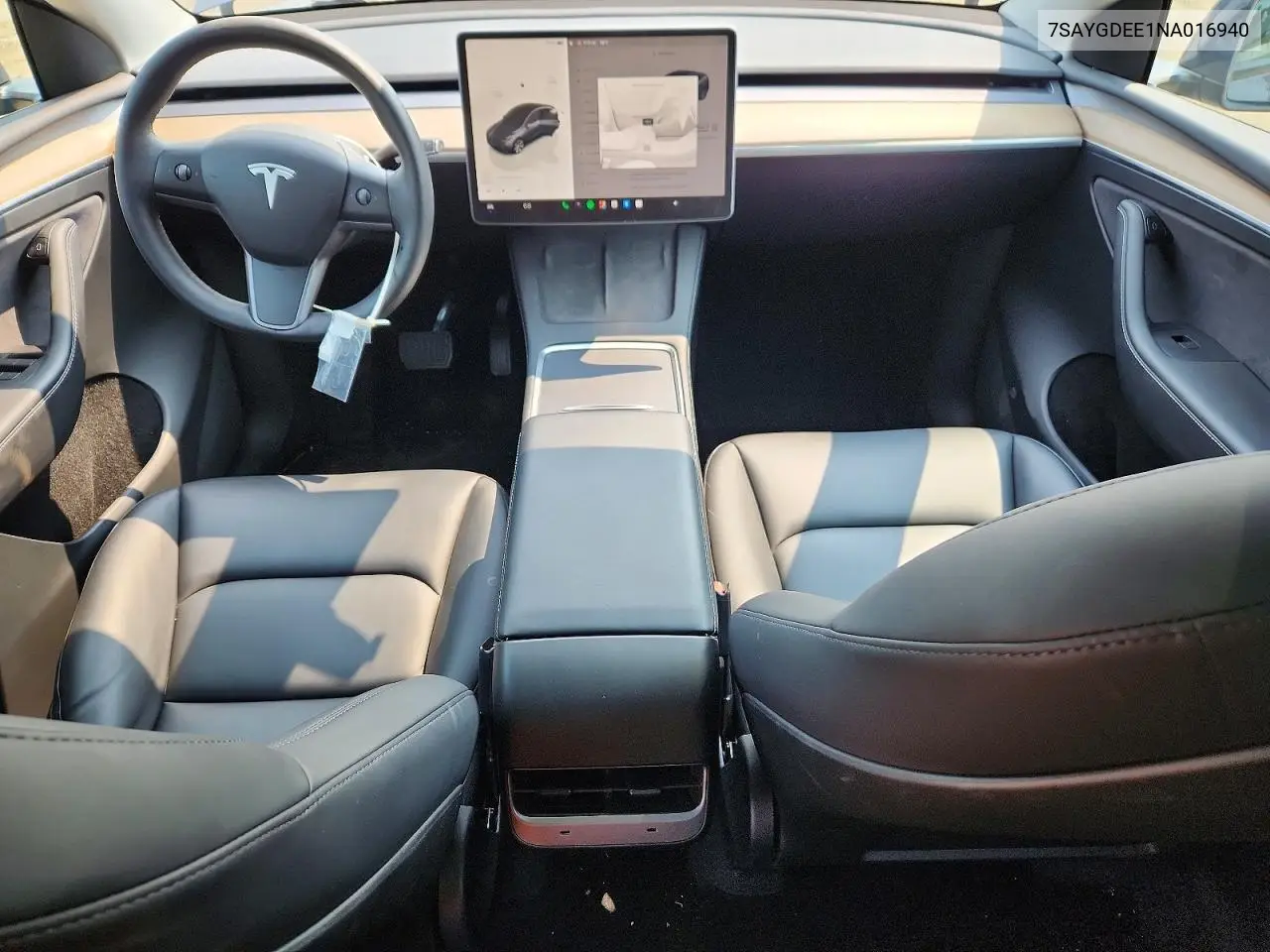 2022 Tesla Model Y VIN: 7SAYGDEE1NA016940 Lot: 61770036