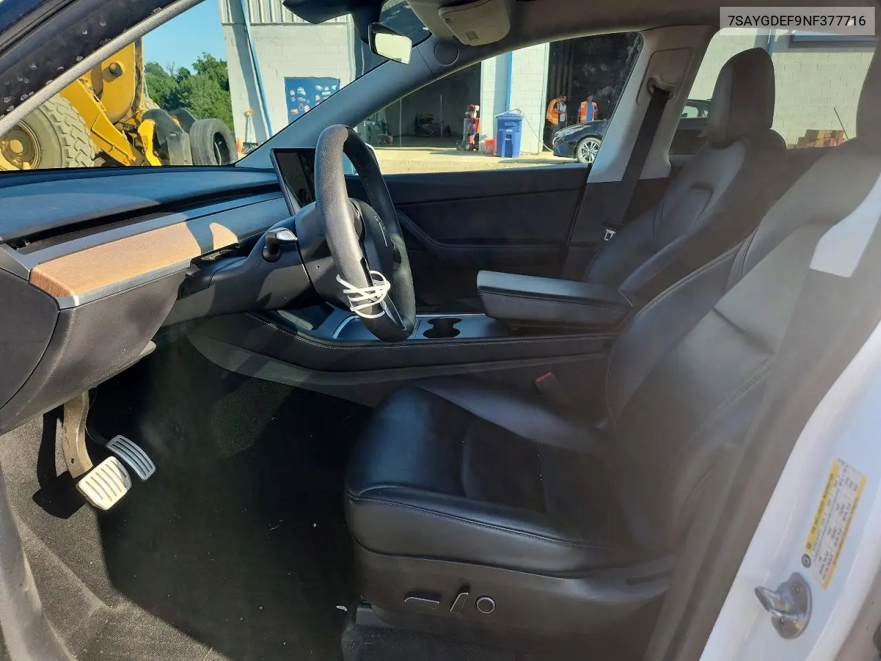 2022 Tesla Model Y VIN: 7SAYGDEF9NF377716 Lot: 61905956