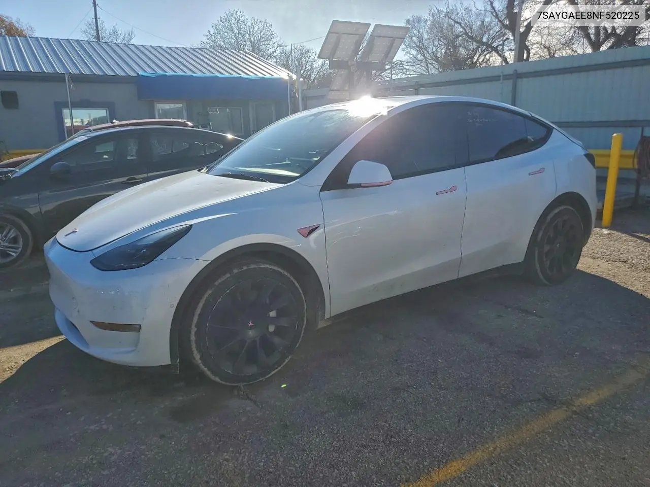 7SAYGAEE8NF520225 2022 Tesla Model Y