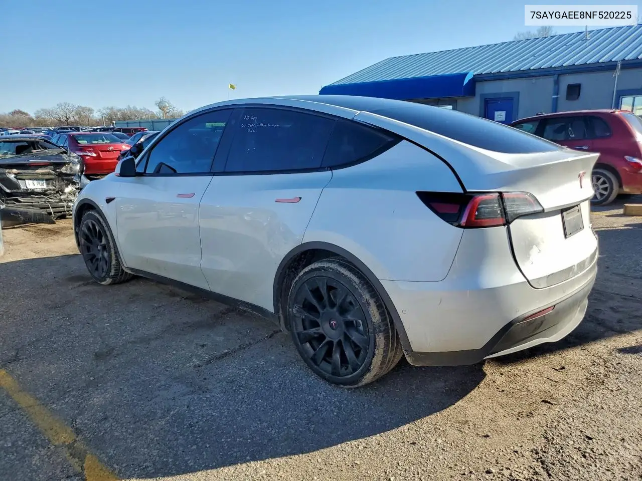 7SAYGAEE8NF520225 2022 Tesla Model Y