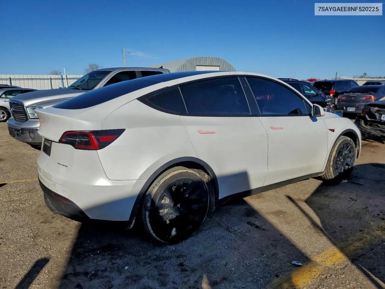 7SAYGAEE8NF520225 2022 Tesla Model Y