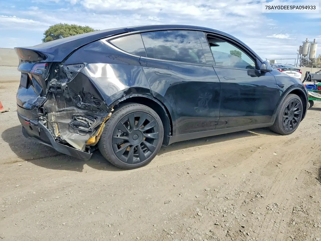 2023 Tesla Model Y VIN: 7SAYGDEE5PA094933 Lot: 60424566