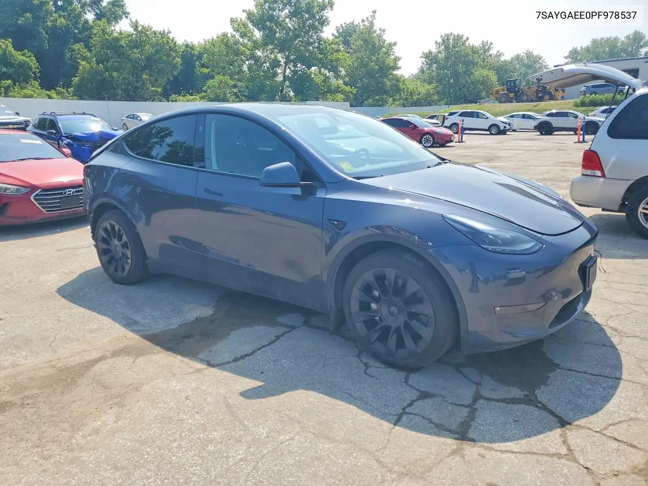 2023 Tesla Model Y VIN: 7SAYGAEE0PF978537 Lot: 61016156