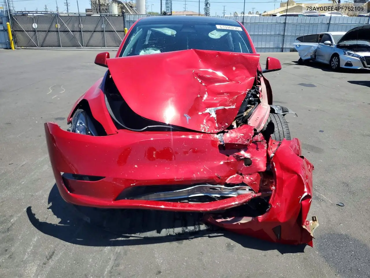 2023 Tesla Model Y VIN: 7SAYGDEE4PF762109 Lot: 61090236