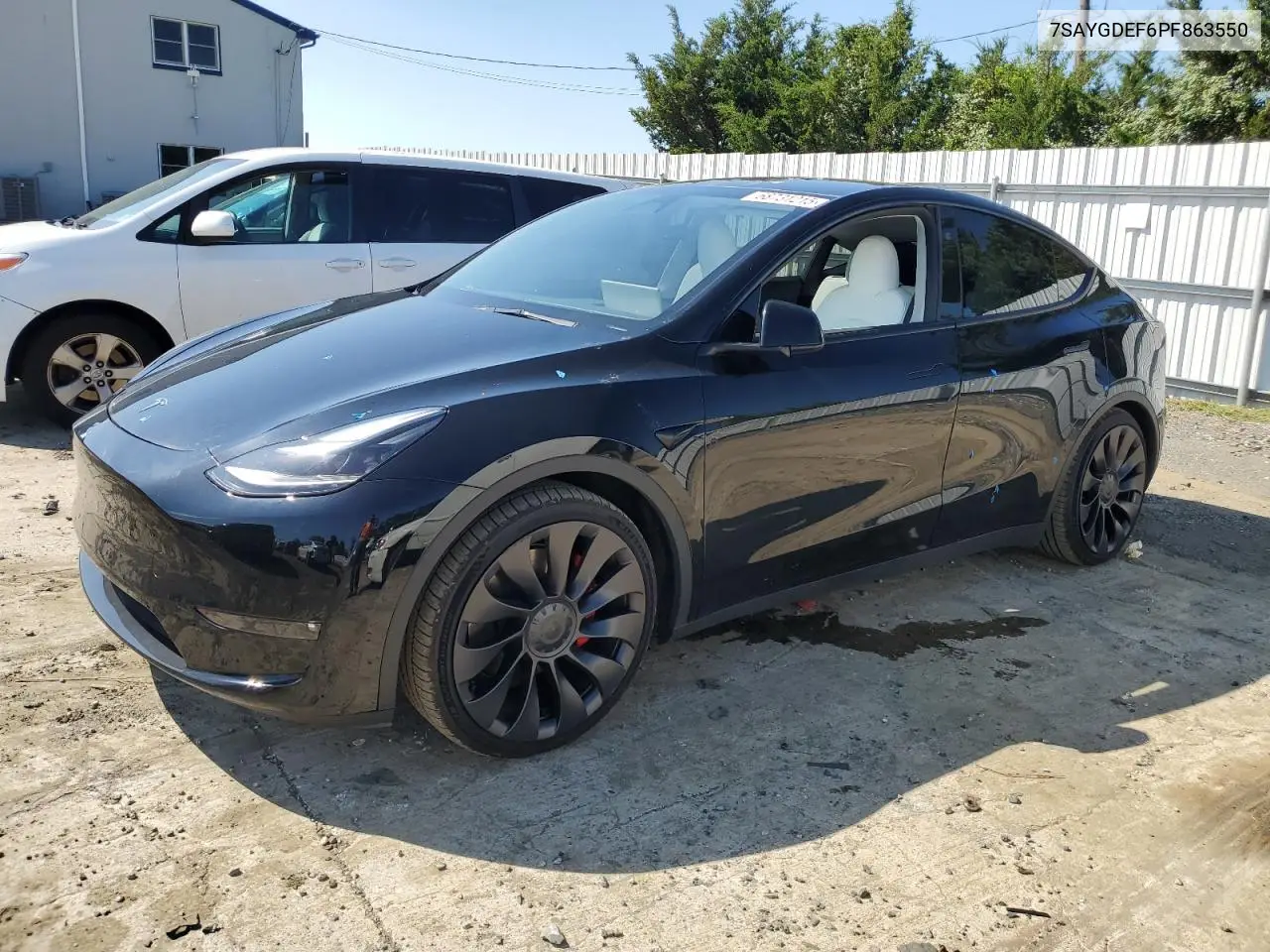 7SAYGDEF6PF863550 2023 Tesla Model Y