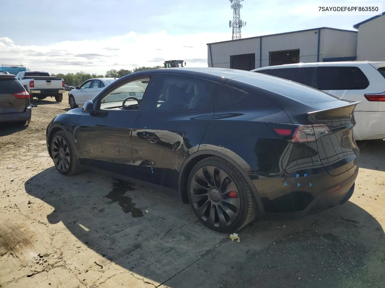 7SAYGDEF6PF863550 2023 Tesla Model Y