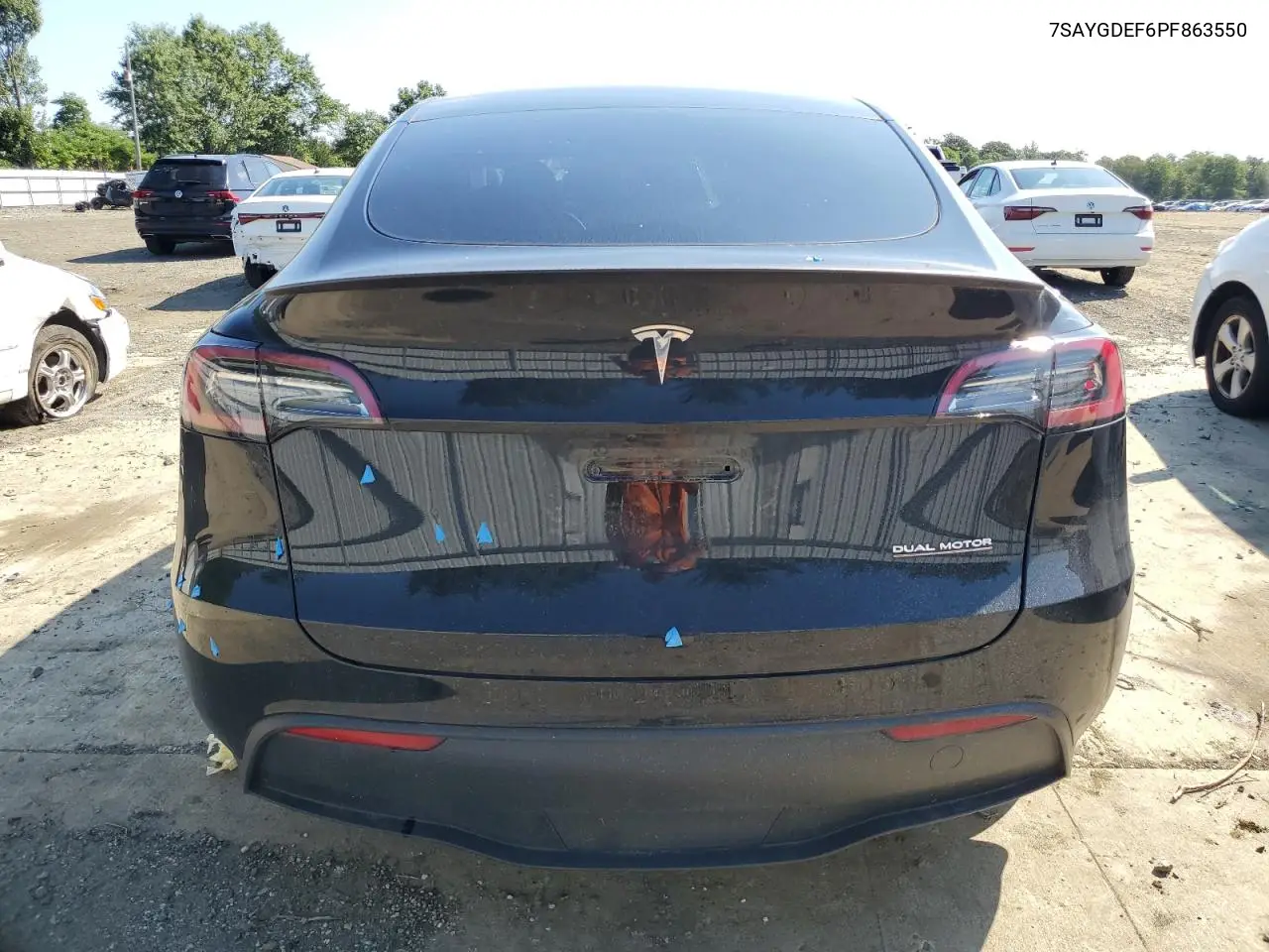 7SAYGDEF6PF863550 2023 Tesla Model Y