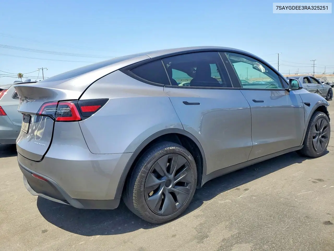 2024 Tesla Model Y VIN: 7SAYGDEE3RA325251 Lot: 56825356