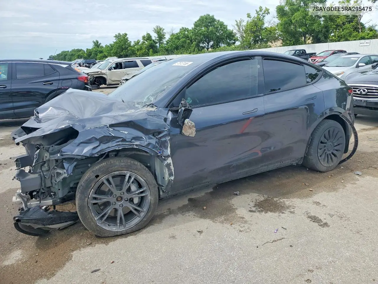 2024 Tesla Model Y VIN: 7SAYGDEE5RA295475 Lot: 57613156
