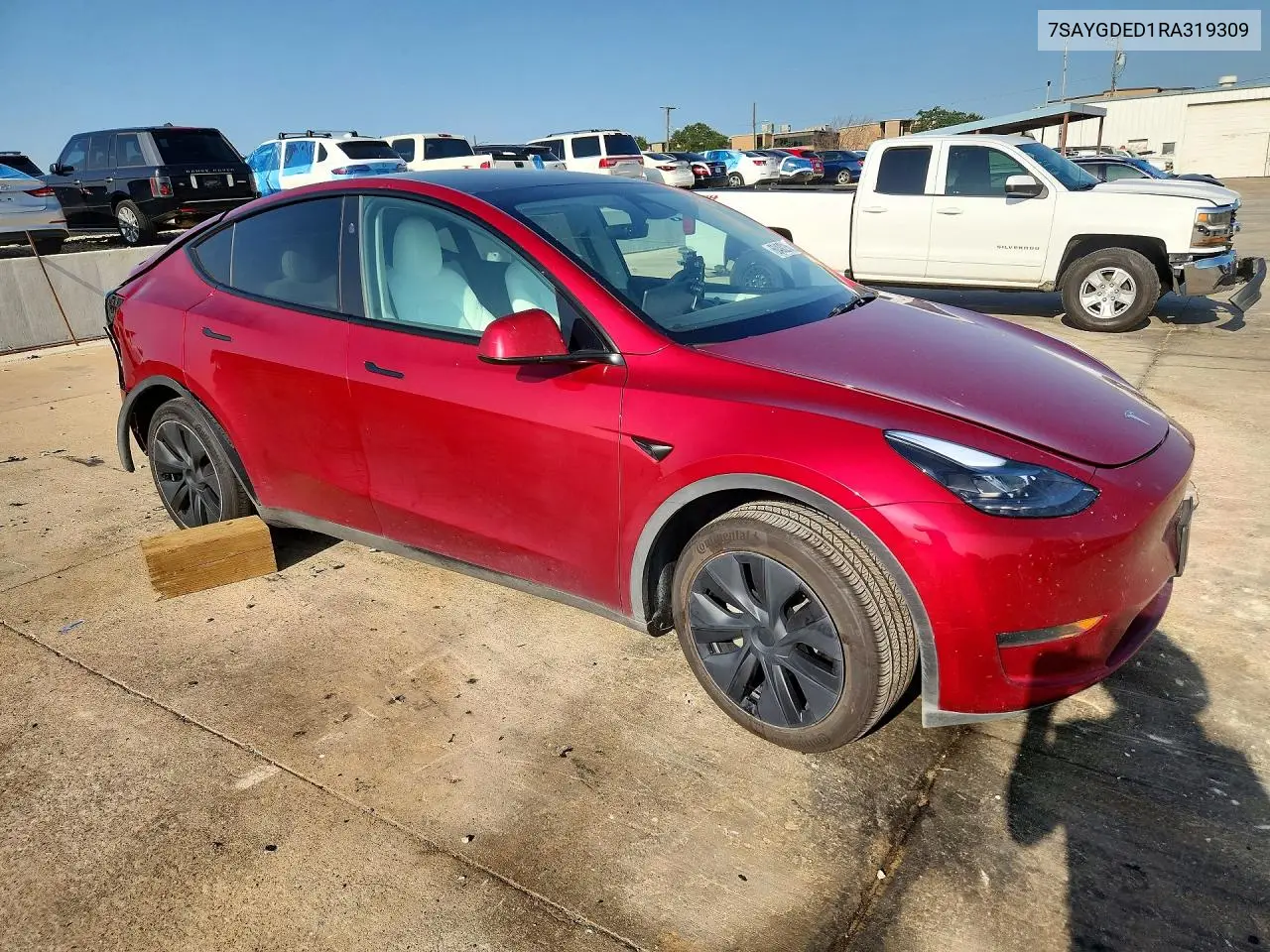 2024 Tesla Model Y VIN: 7SAYGDED1RA319309 Lot: 60488216