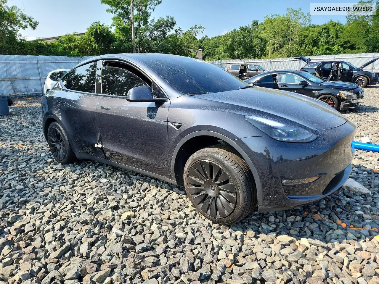 2024 Tesla Model Y VIN: 7SAYGAEE9RF992889 Lot: 61758566