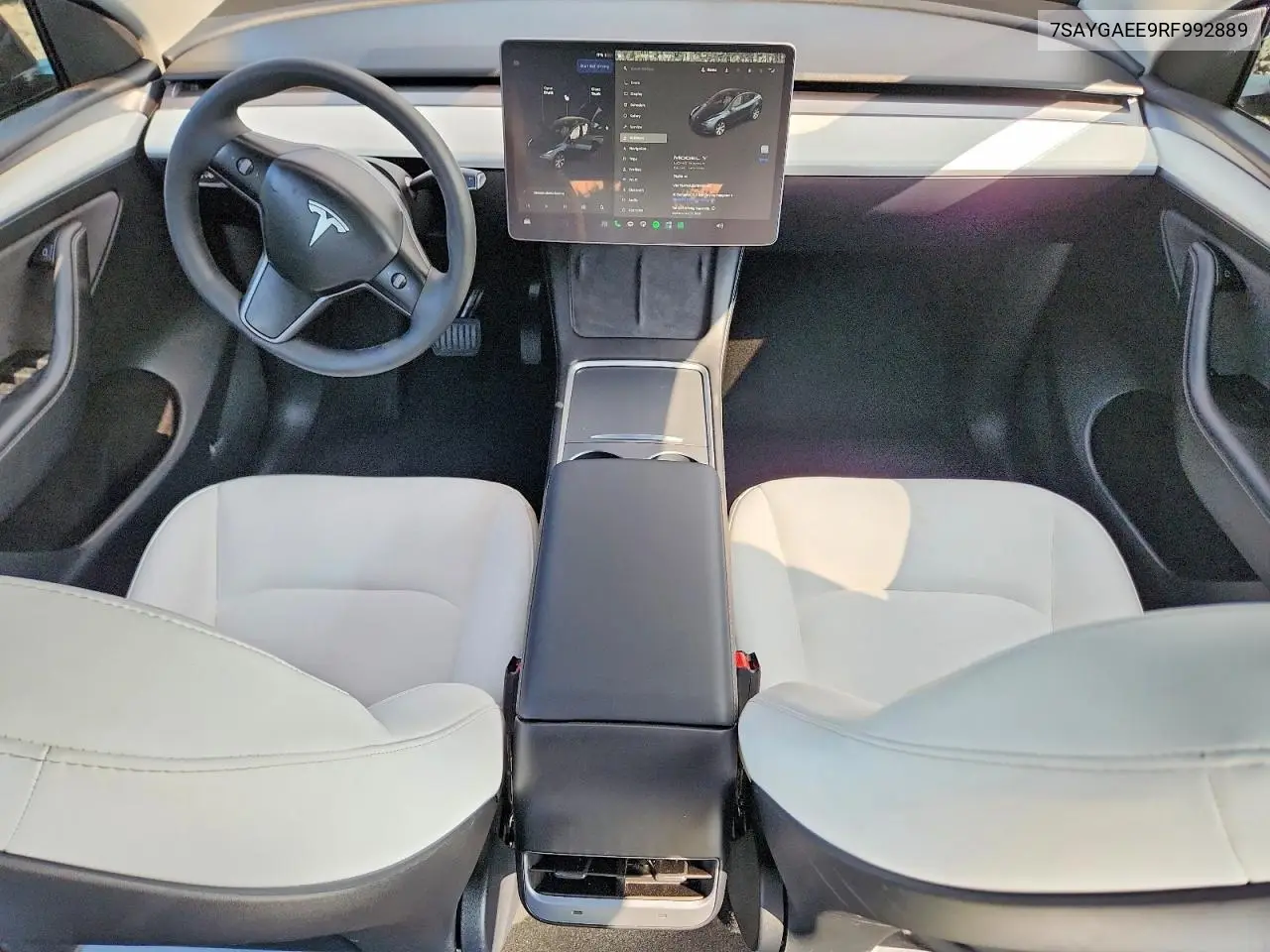 2024 Tesla Model Y VIN: 7SAYGAEE9RF992889 Lot: 61758566