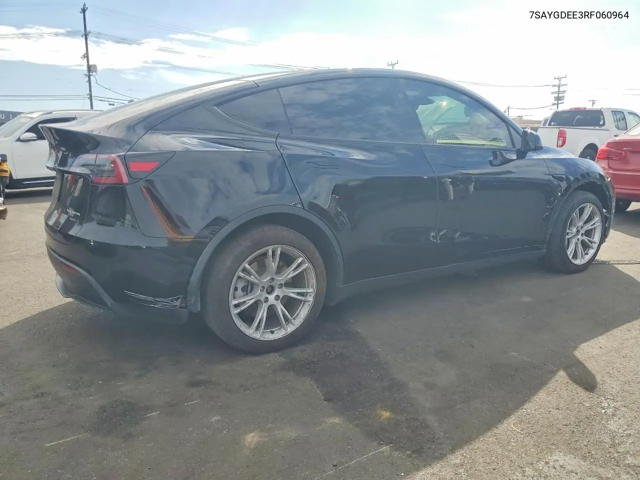 2024 Tesla Model Y VIN: 7SAYGDEE3RF060964 Lot: 61804856