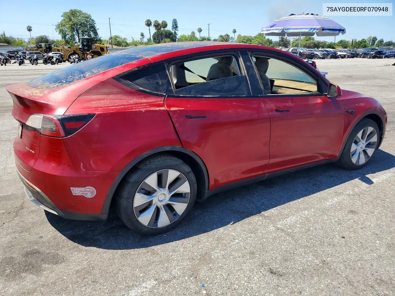 2024 Tesla Model Y VIN: 7SAYGDEE0RF070948 Lot: 61969116