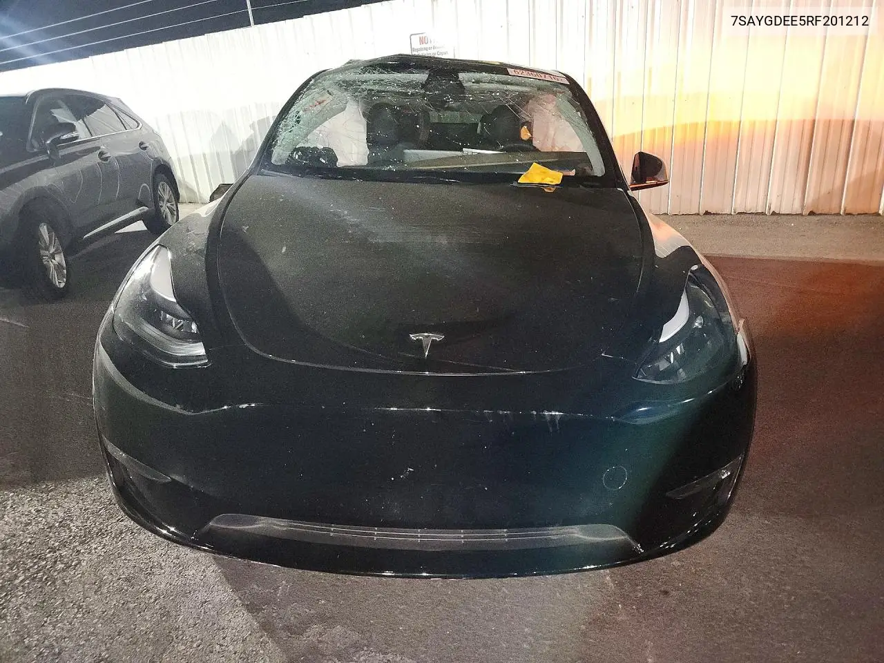 2024 Tesla Model Y VIN: 7SAYGDEE5RF201212 Lot: 62360716
