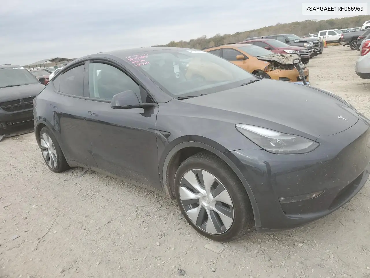 7SAYGAEE1RF066969 2024 Tesla Model Y