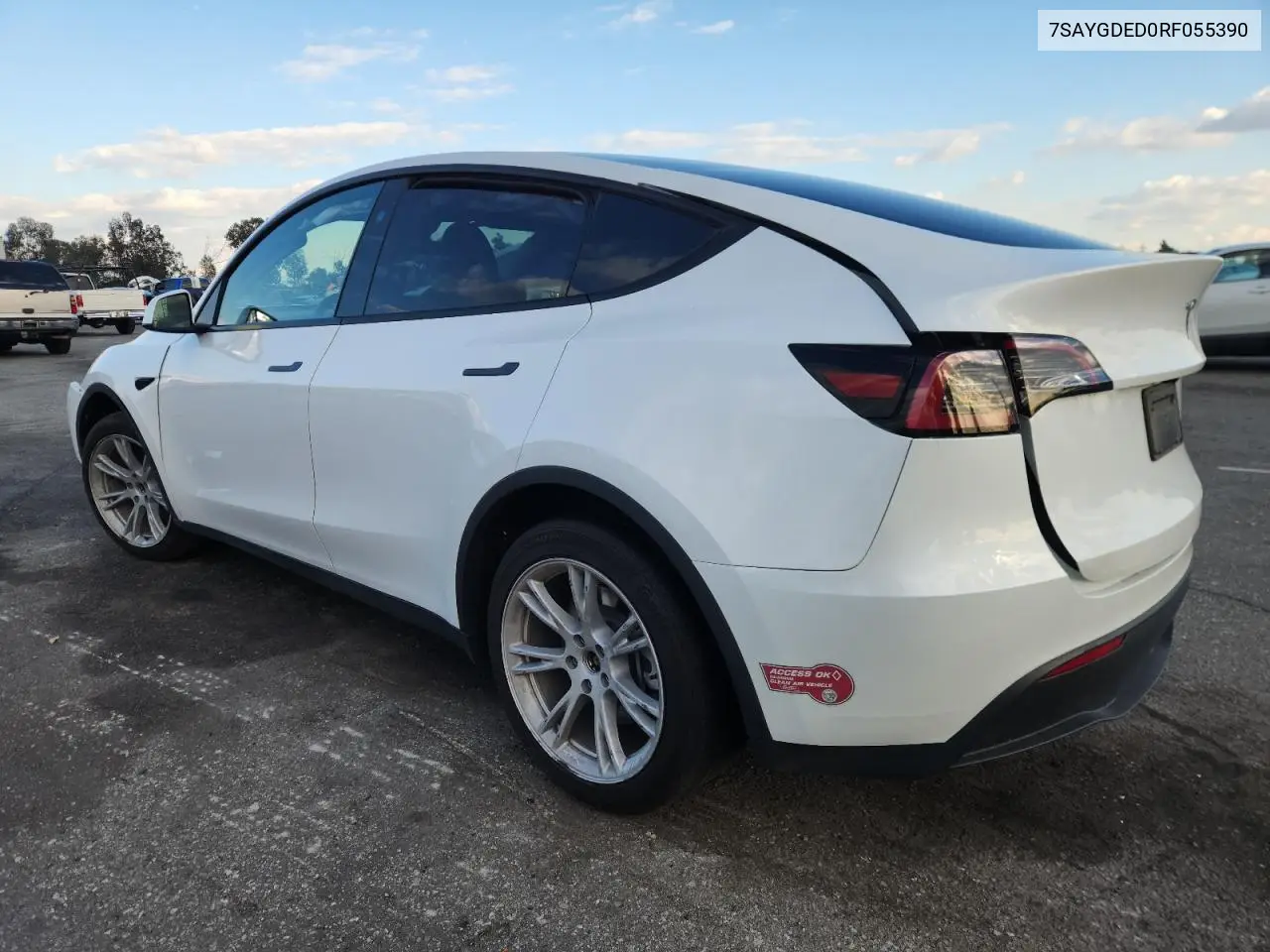 7SAYGDED0RF055390 2024 Tesla Model Y