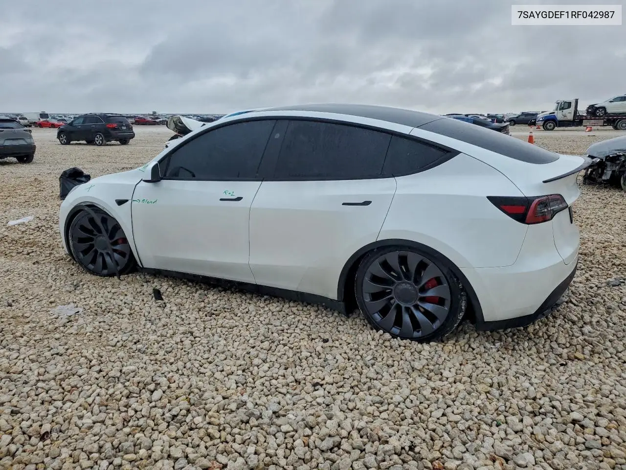 7SAYGDEF1RF042987 2024 Tesla Model Y