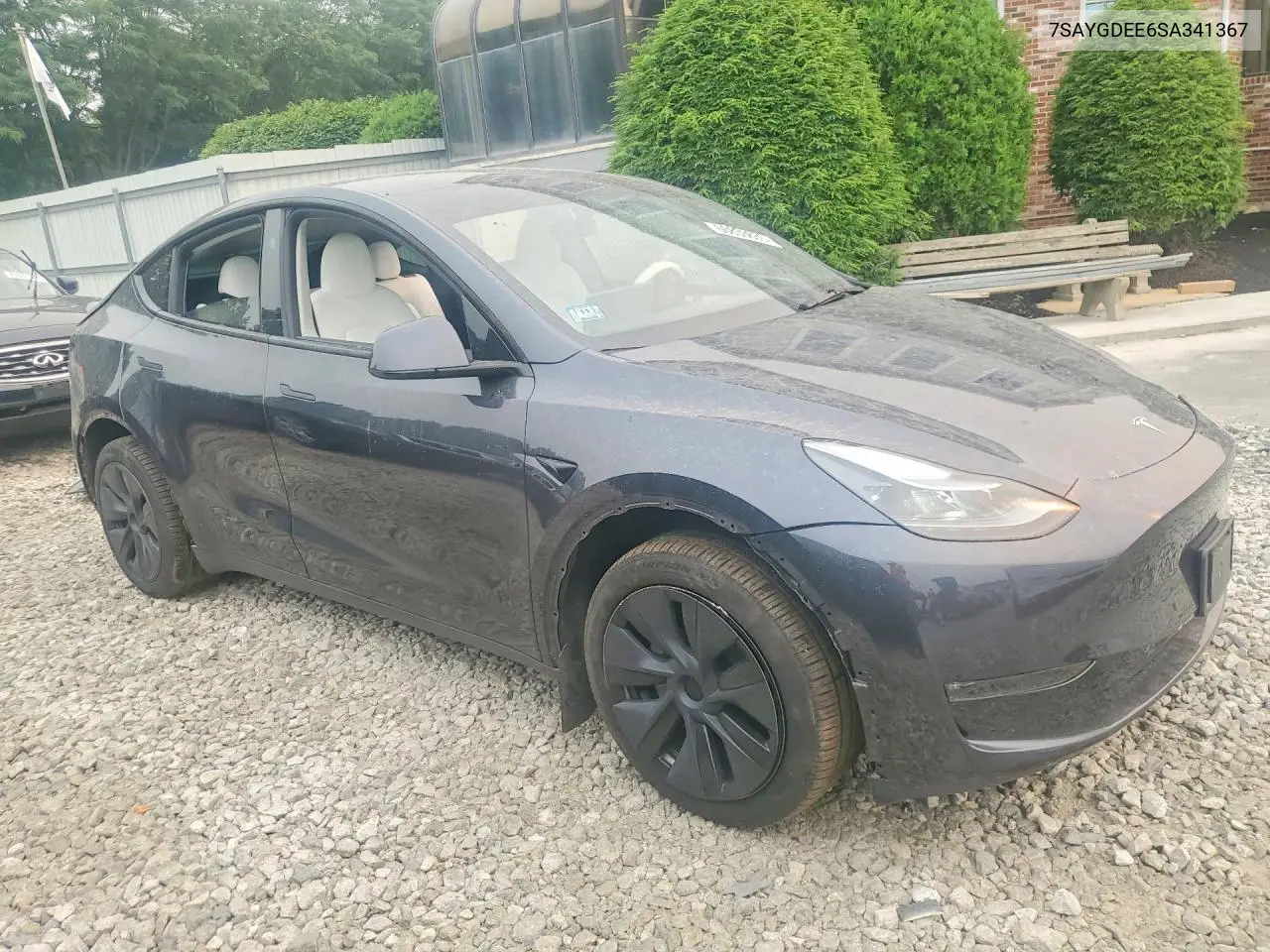 2025 Tesla Model Y VIN: 7SAYGDEE6SA341367 Lot: 60833636