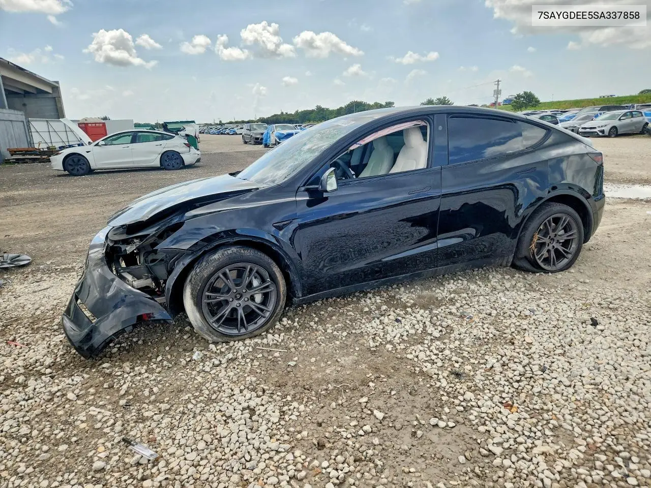 2025 Tesla Model Y VIN: 7SAYGDEE5SA337858 Lot: 61777286