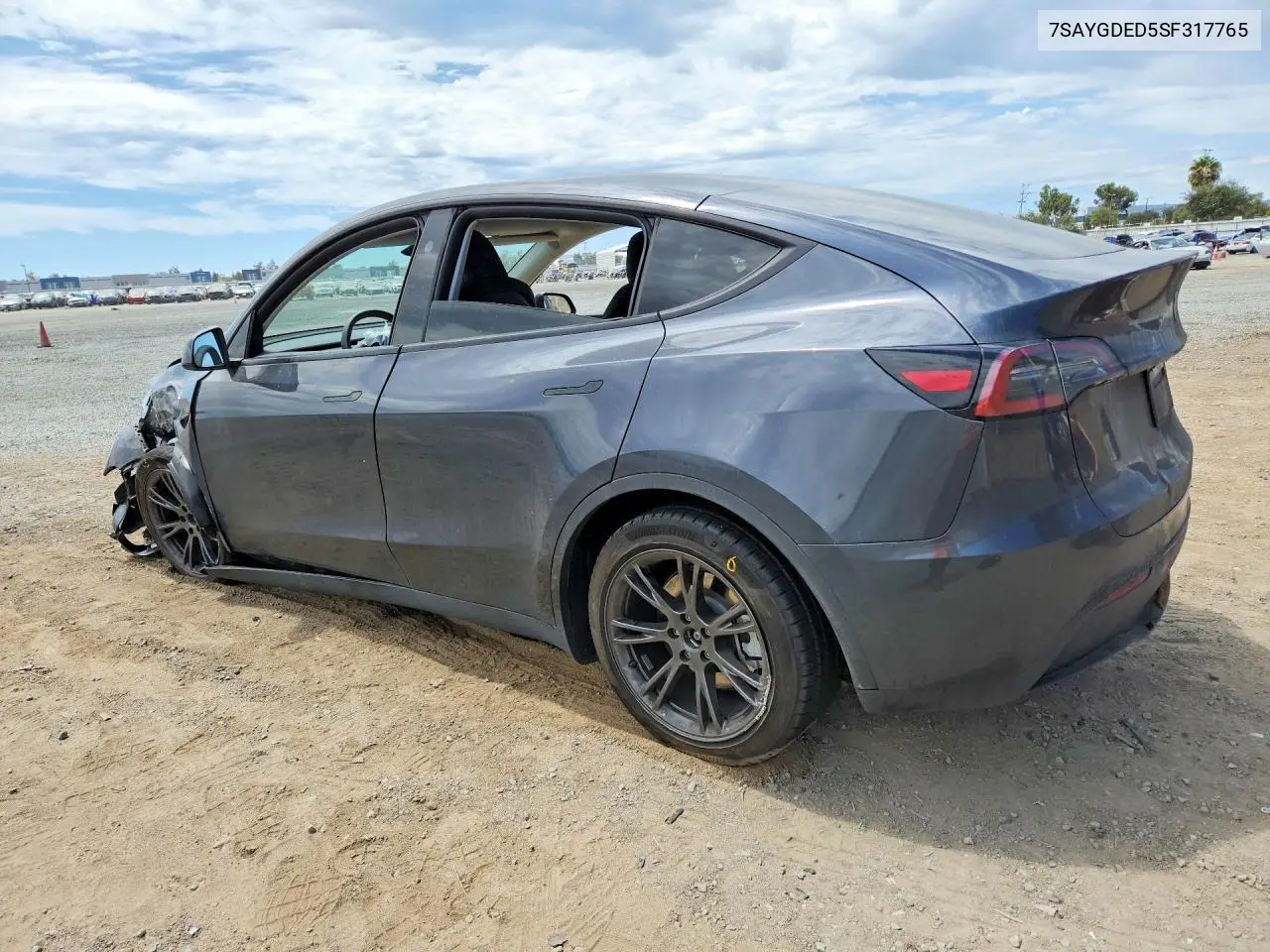 2025 Tesla Model Y VIN: 7SAYGDED5SF317765 Lot: 62055166