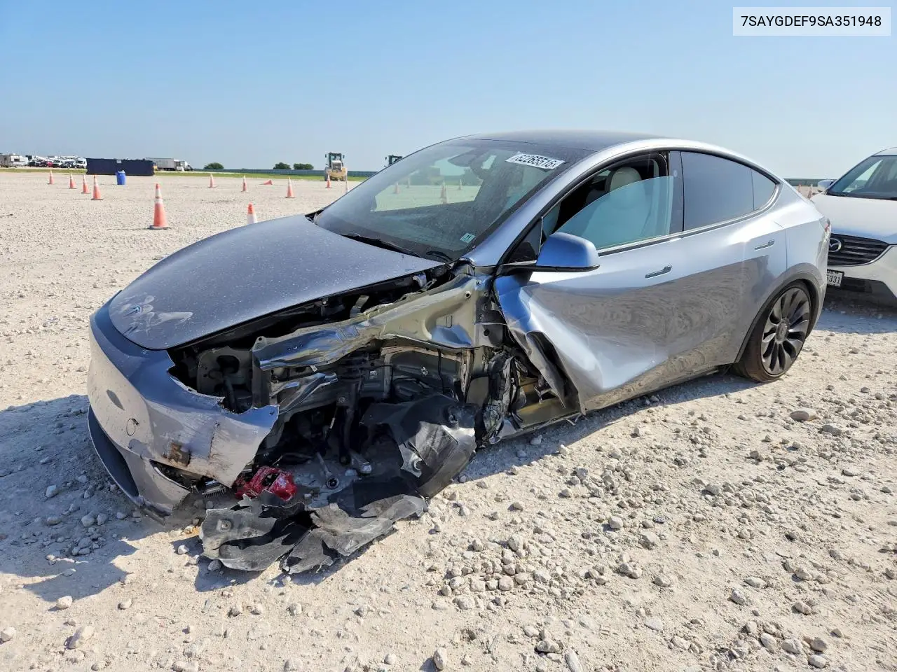 2025 Tesla Model Y VIN: 7SAYGDEF9SA351948 Lot: 62265516