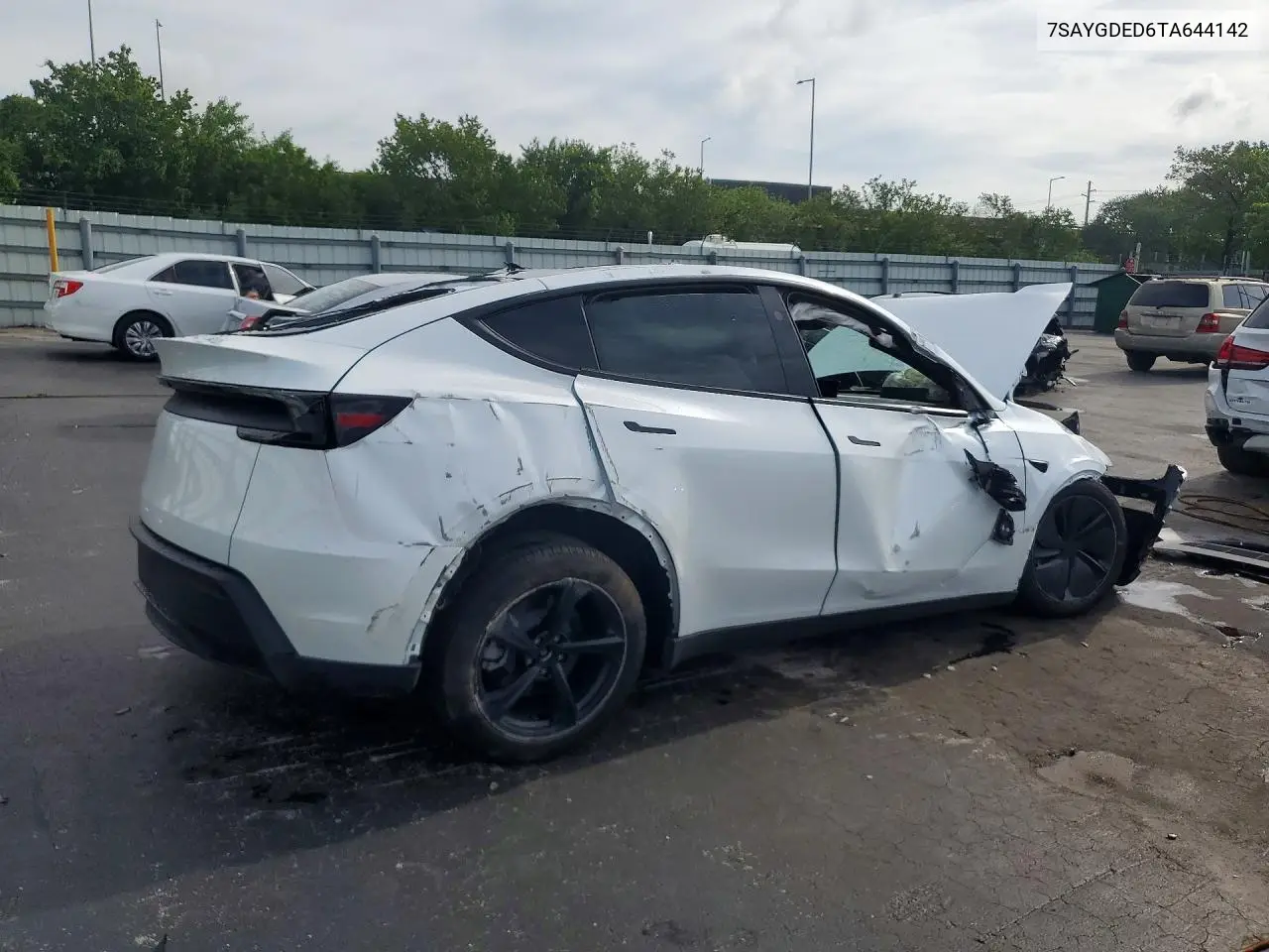 2026 Tesla Model Y VIN: 7SAYGDED6TA644142 Lot: 55088566