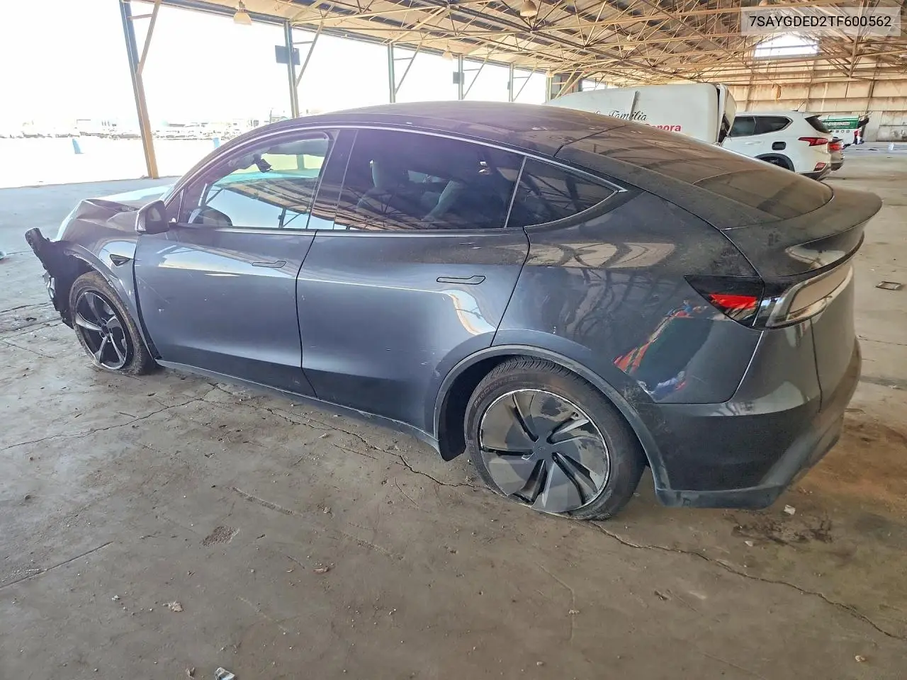 2026 Tesla Model Y VIN: 7SAYGDED2TF600562 Lot: 56696746