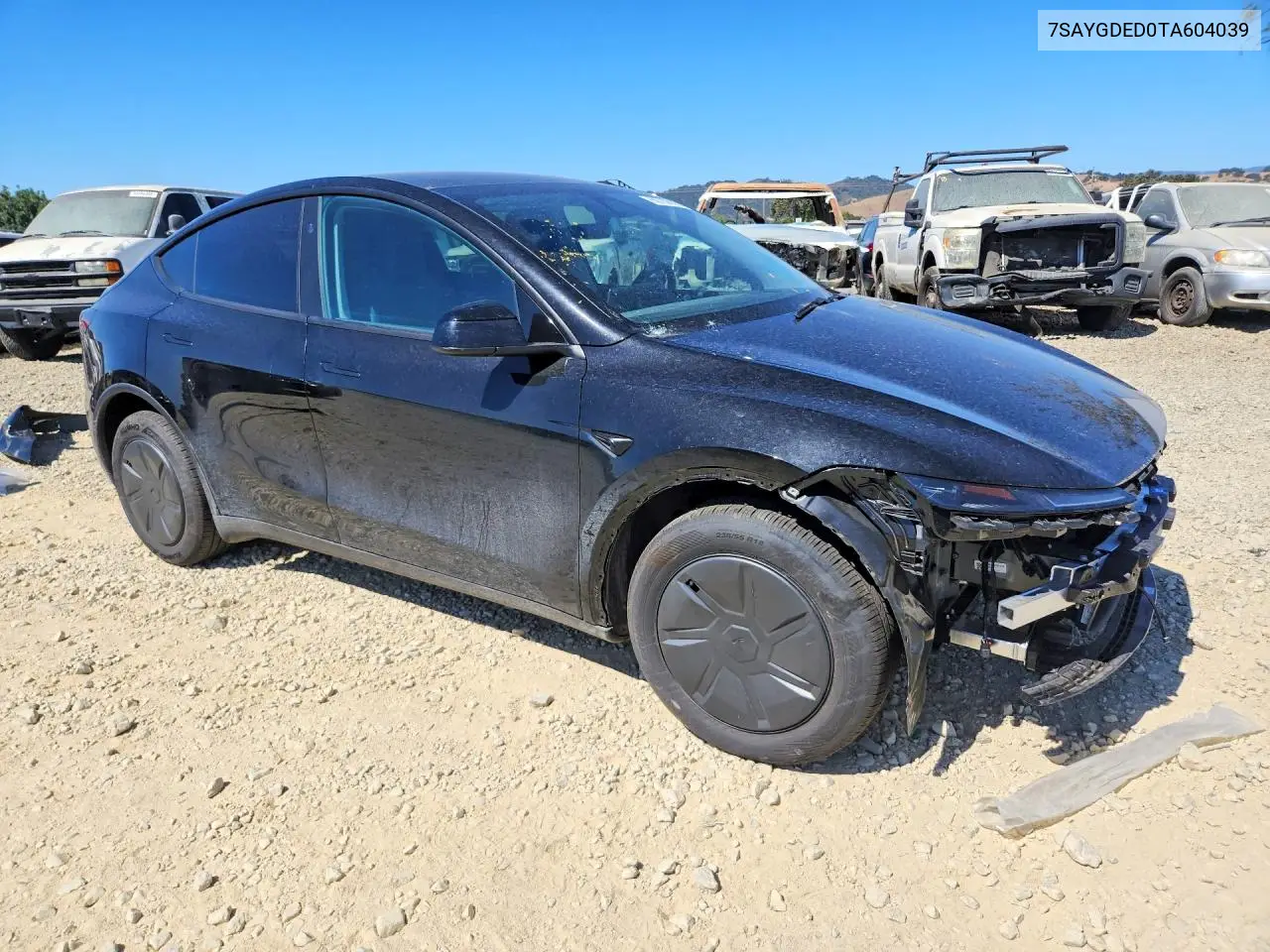 2026 Tesla Model Y VIN: 7SAYGDED0TA604039 Lot: 60700016