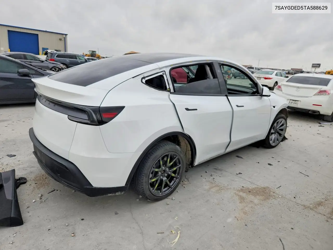 2026 Tesla Model Y VIN: 7SAYGDED5TA588629 Lot: 60808766