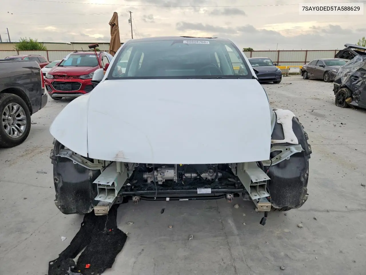 2026 Tesla Model Y VIN: 7SAYGDED5TA588629 Lot: 60808766