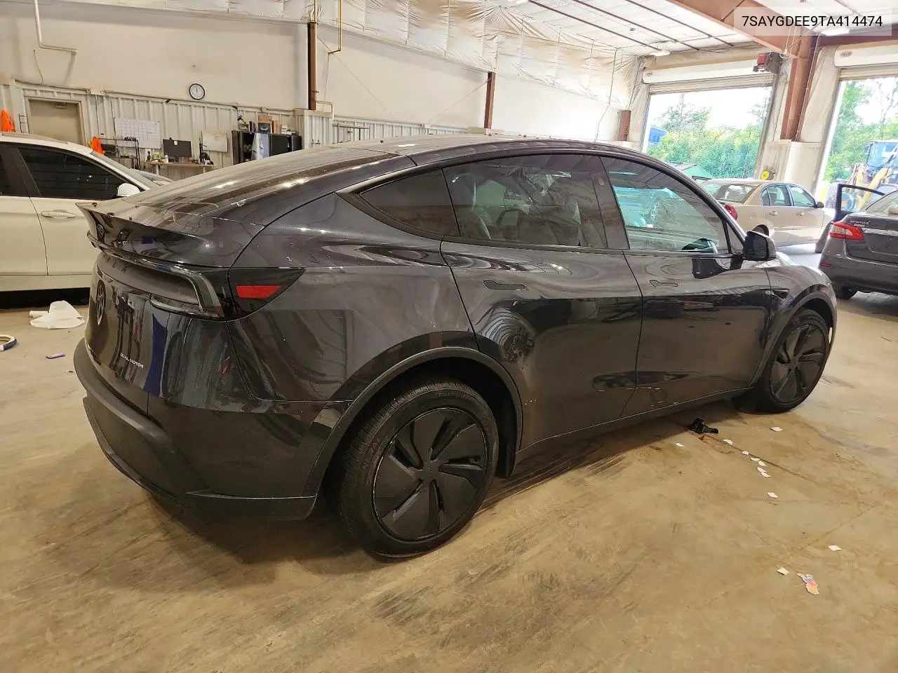2026 Tesla Model Y VIN: 7SAYGDEE9TA414474 Lot: 61238716