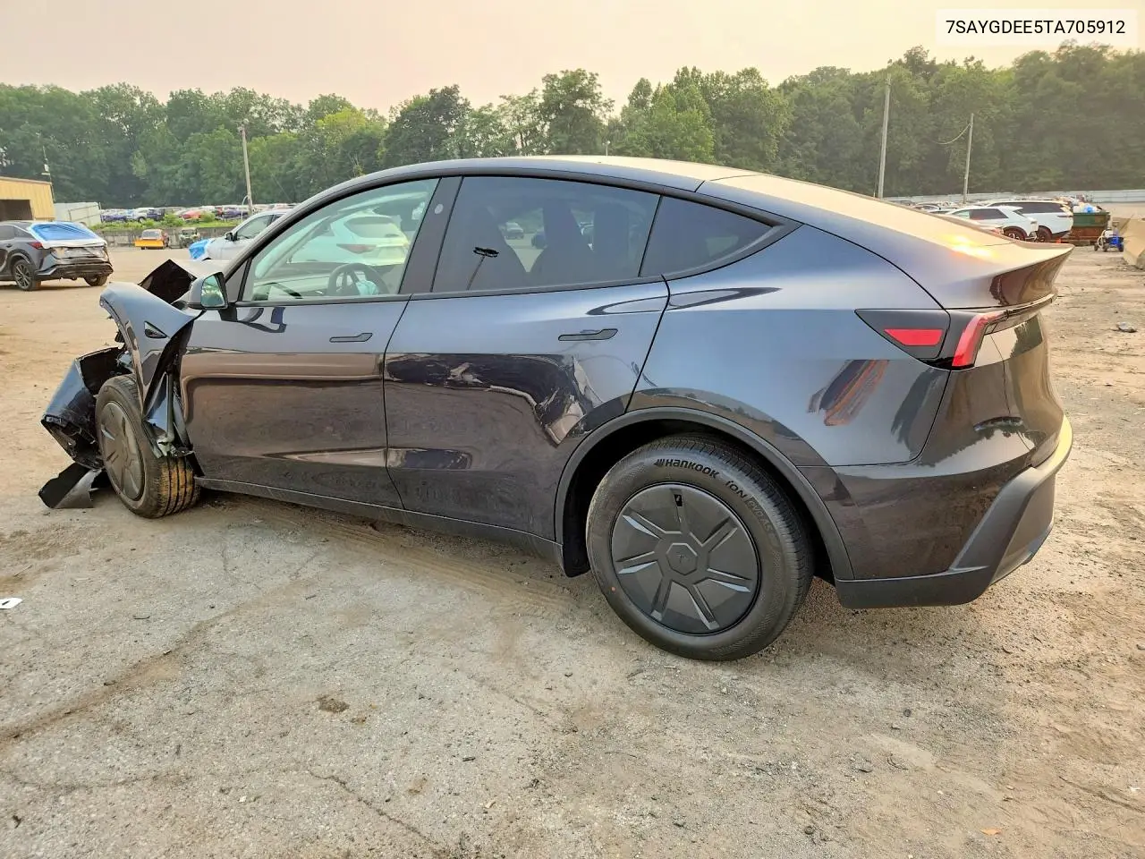 2026 Tesla Model Y VIN: 7SAYGDEE5TA705912 Lot: 61666886