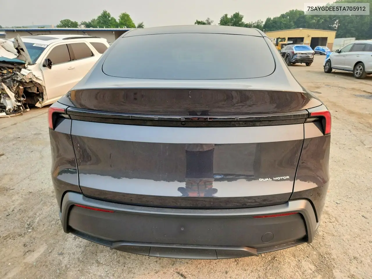 2026 Tesla Model Y VIN: 7SAYGDEE5TA705912 Lot: 61666886