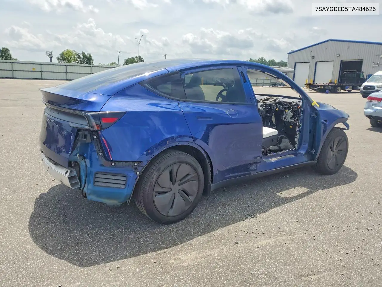 2026 Tesla Model Y VIN: 7SAYGDED5TA484626 Lot: 61870176
