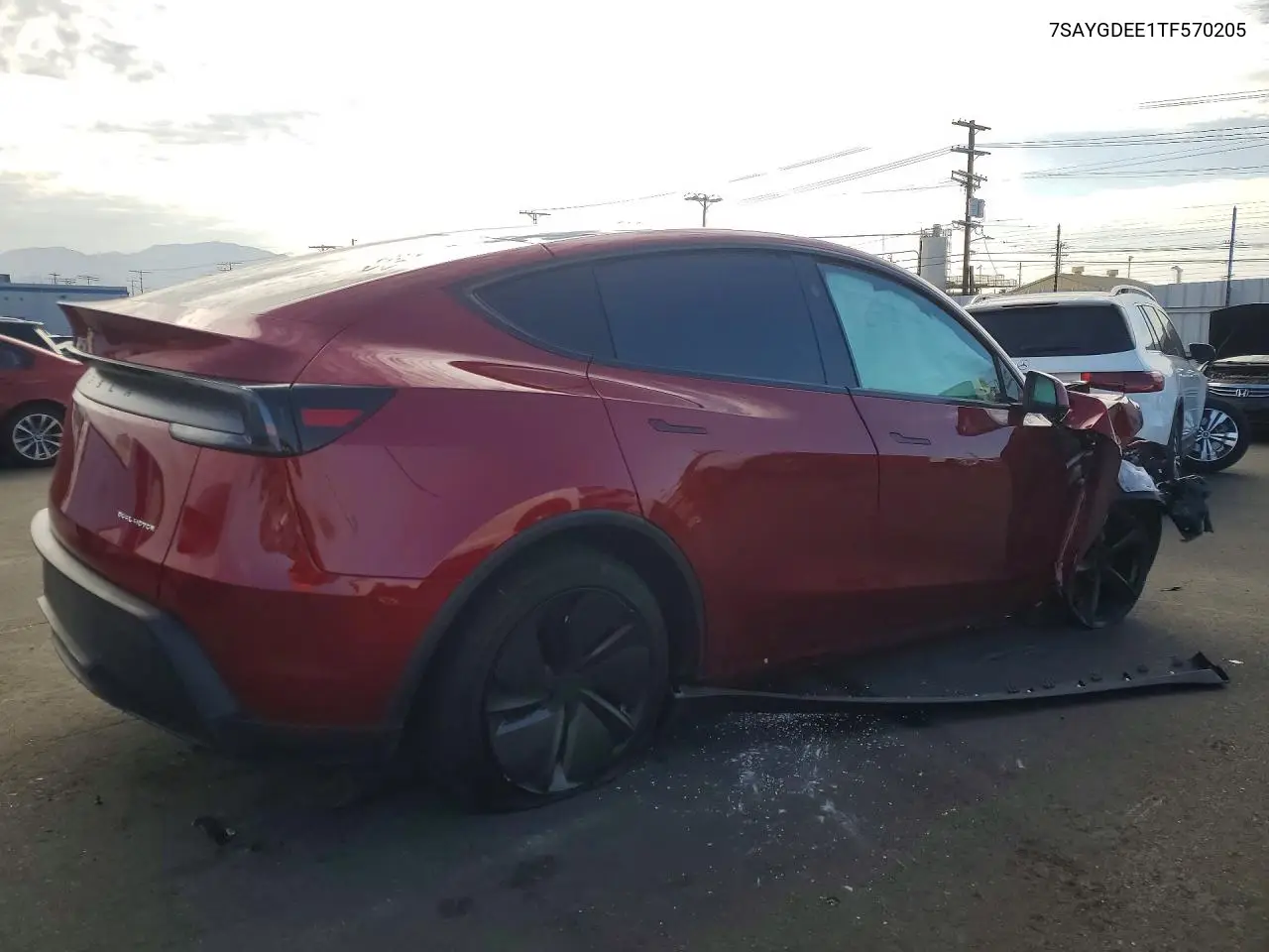 2026 Tesla Model Y VIN: 7SAYGDEE1TF570205 Lot: 62008496