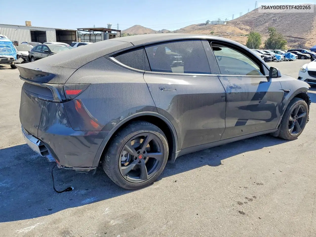 2026 Tesla Model Y VIN: 7SAYGDED5TF420265 Lot: 85964015