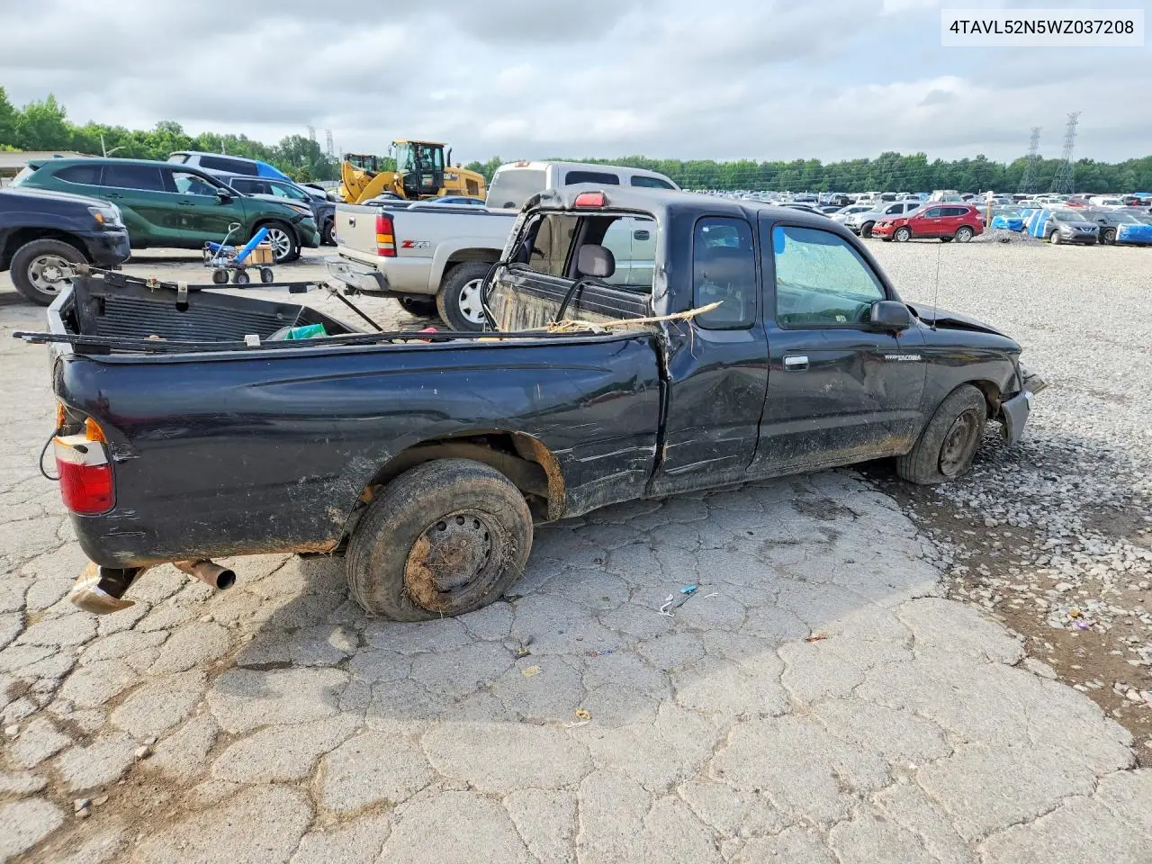 1998 Toyota Tacoma Xtracab VIN: 4TAVL52N5WZ037208 Lot: 55588396