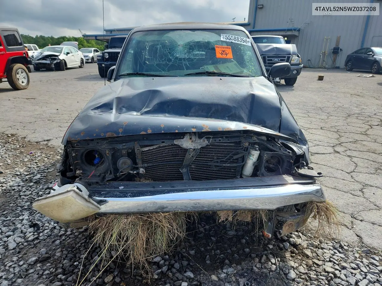 1998 Toyota Tacoma Xtracab VIN: 4TAVL52N5WZ037208 Lot: 55588396