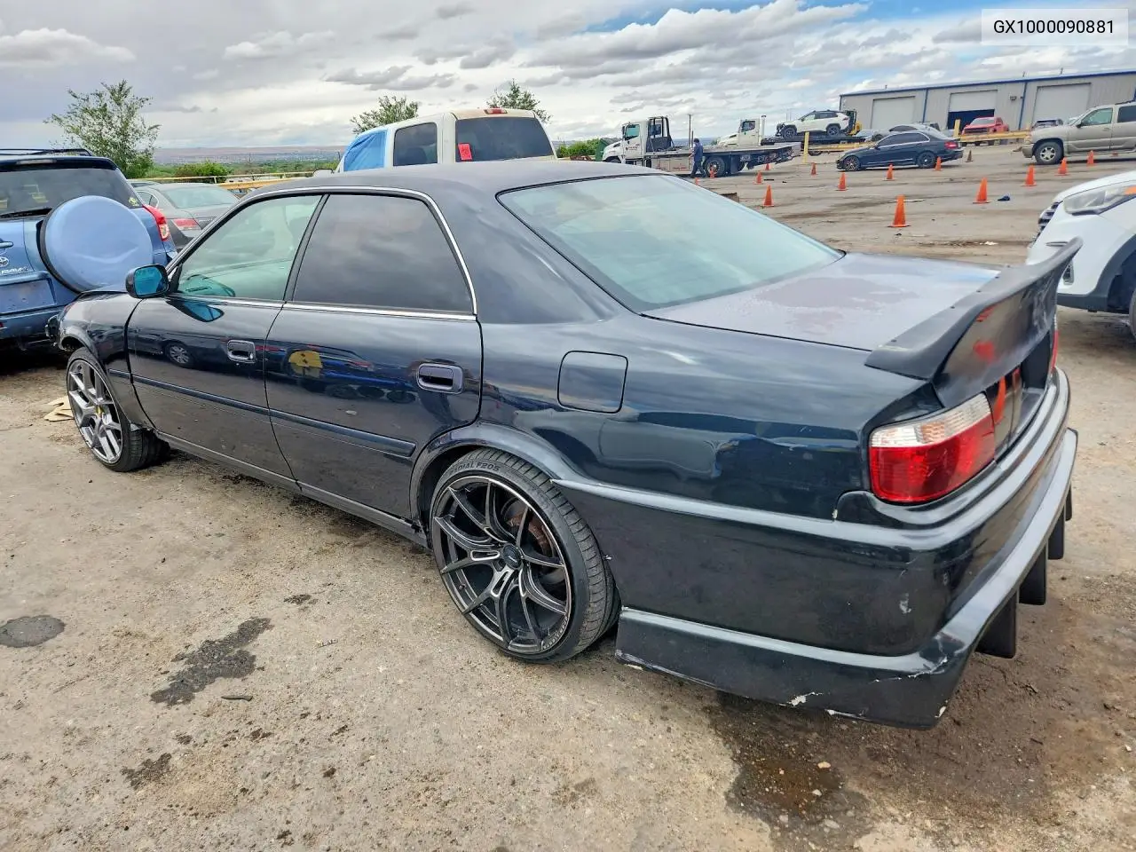 1999 Toyota Chaser VIN: GX1000090881 Lot: 52617396