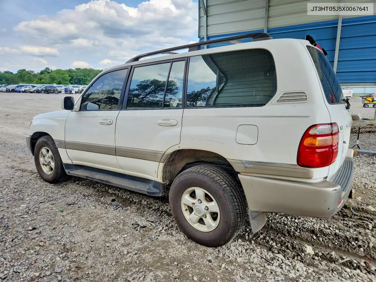 1999 Toyota Land Cruiser Base VIN: JT3HT05J5X0067641 Lot: 55851056