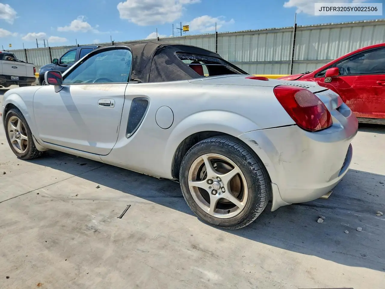 2000 Toyota Mr2 Spyder VIN: JTDFR3205Y0022506 Lot: 54213536
